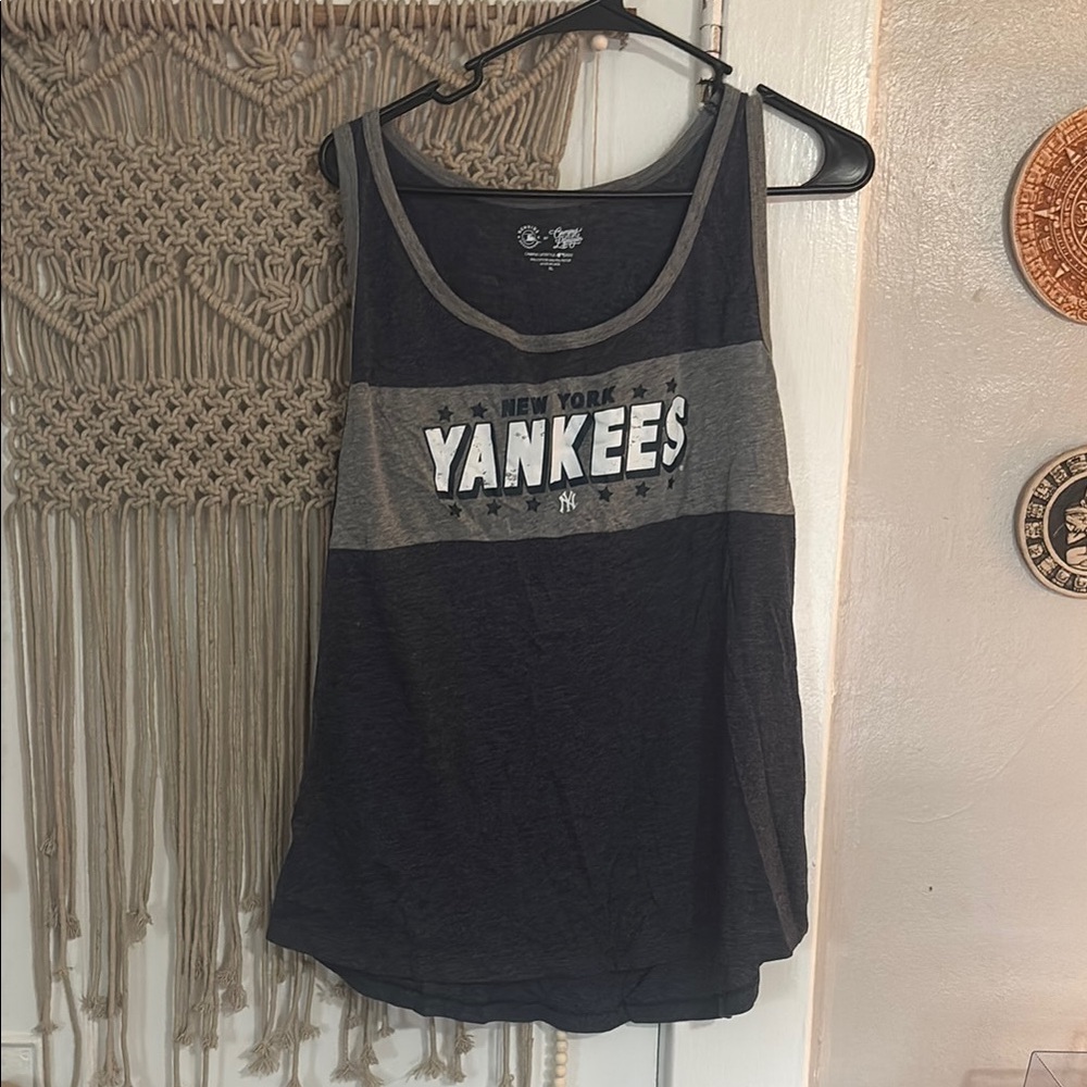 New York Yankees- Women's Black & Gray Tank Top